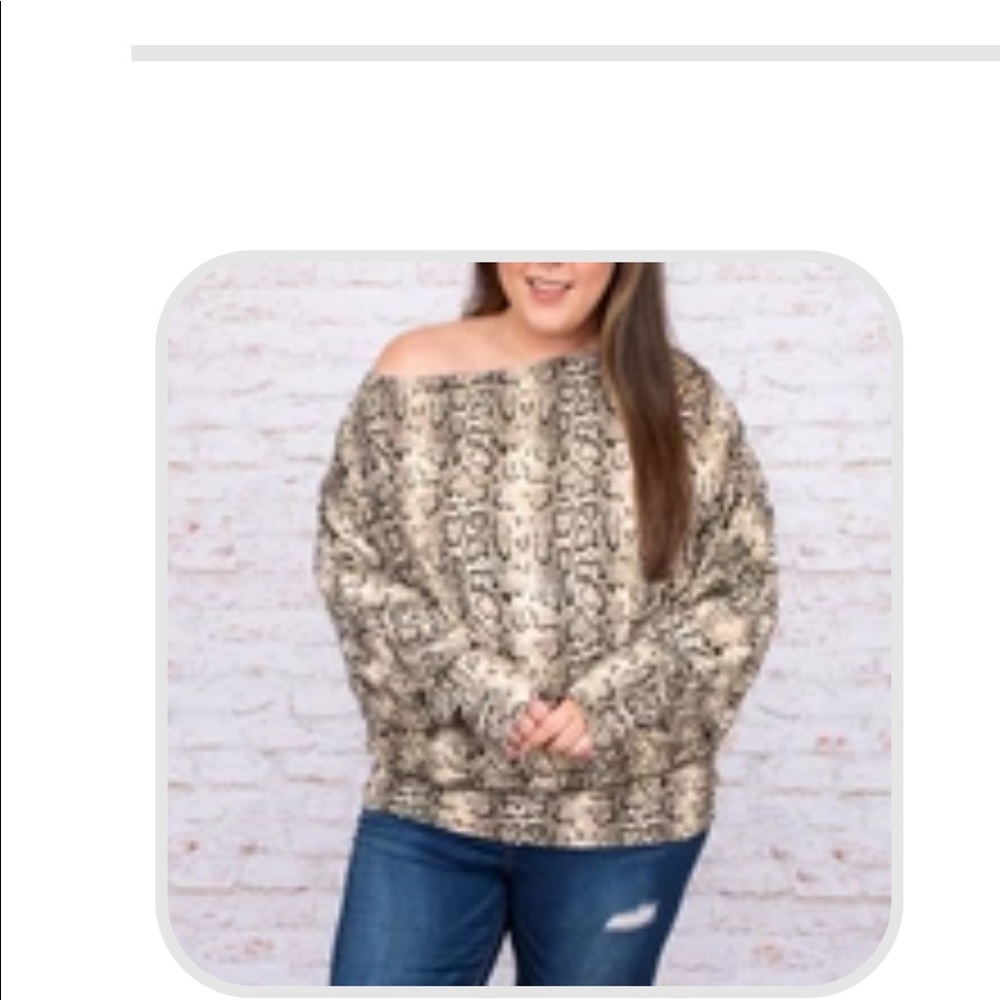 Women’s off shoulder top